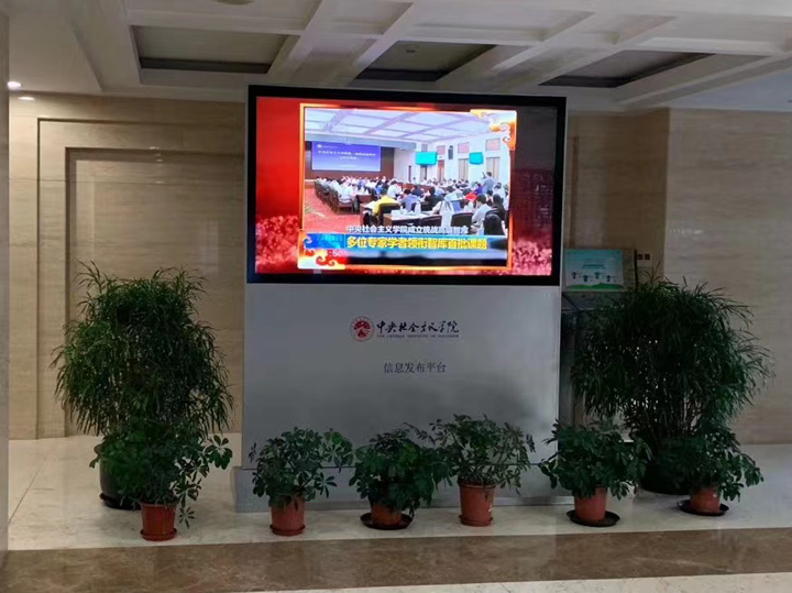液晶广告机的日常养护与液晶广告机的常用款式